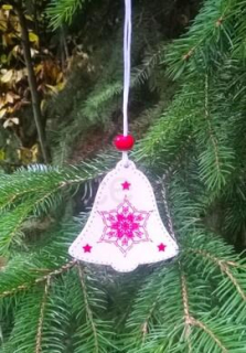 Dřevěné výřezy - závěsná ozdoba vánoční zvoneček (V177)