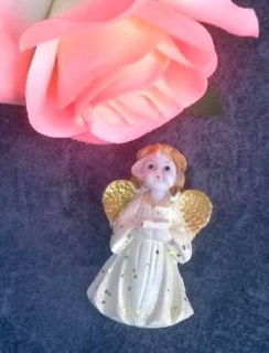 Dekorace, ozdoba Anděl, andílek s knihou magnetka (H502)