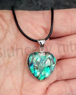 Náhrdelník s přívěškem srdce přírodní mušle Paua (X1729)