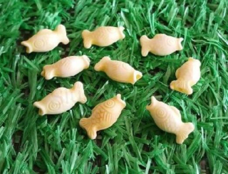 Žlutý korálek ryba 17 x 8,5 mm (AC75)