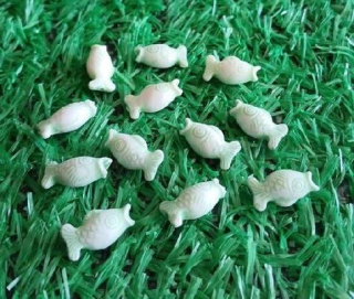 Zelený korálek ryba 17 x 8,5 mm (AC74)