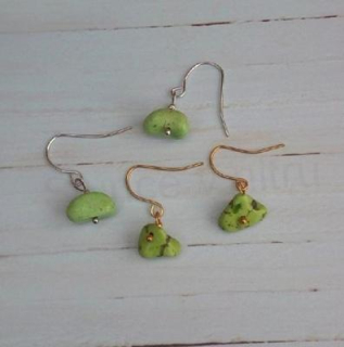 Minerální náušnice magnezitové (X1844)