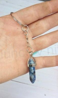 Přívěsek na klíče - minerální více druhů platinový (X1751)