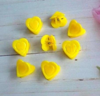 Mini skřipec do vlasů barevné srdce 18,6 x 18,6 mm žlutá (H542)