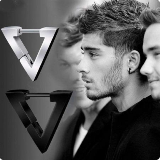 Náušnice trojúhelníkové černé z nerezavé oceli (BB781)