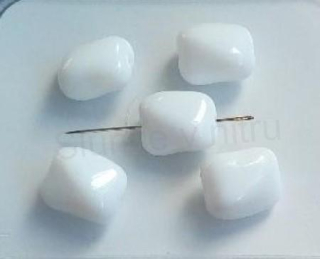 Skleněný korálek tvarovaný 18 x 14,4 mm (AC415)