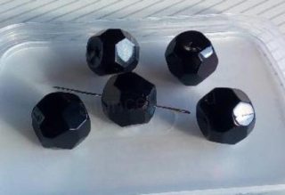 Skleněný broušený korálek 17 x 13,5 mm více balení (AC512)