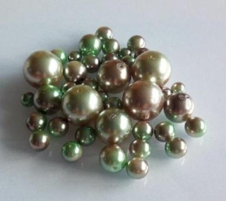 Skleněné voskované perle mix 6–16 mm, 50 g – zelené (AC534)