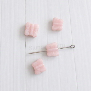Skleněný korálek motýl – 11,2 × 9,7 mm, růžový, 4 ks (AC537)