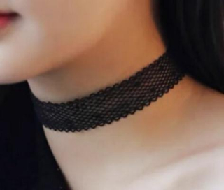 Náhrdelník choker černý ozdobná krajka (BD845)