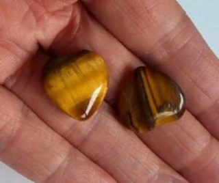 Tygří oko hmatka srdce 20 mm (X1830)