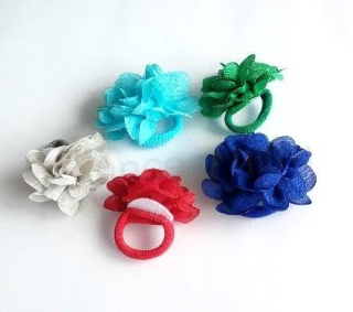 Gumička do vlasů s kytičkou (H565)