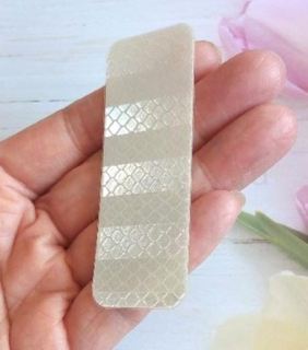 Samolepicí reflexní páska, samolepka (E915)