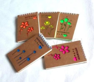 Notes, blok kroužkový linkovaný 13 x 8 cm - 50 listů (E917)