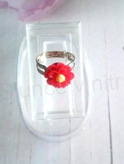 Jemný nastavitelný prstýnek červená kytička (BP459)