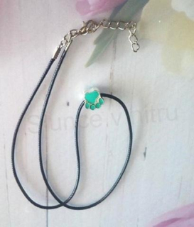 Šňůrkový náhrdelník s přívěskem pandora tlapka zelená (BD877)