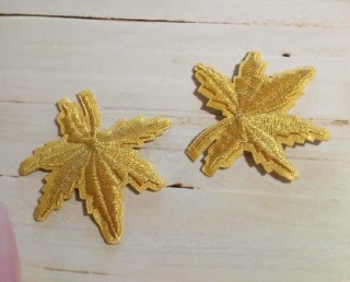 Nášivka Nažehlovačka javorový list tmavě béžový (C691)