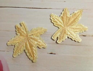 Nášivka Nažehlovačka javorový list světle běžový (C700)