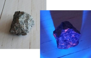 Yooperlit – UV ohnivý kámen, surový 26,6 g (X1860)