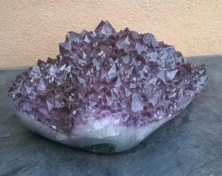 Velká výběrová Ametyst drúza leštěná 16,76 Kg (Brazílie) (X1900)