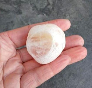 Růženín řez - surový s limonitem 96,1 g (Brazílie) (X1920)