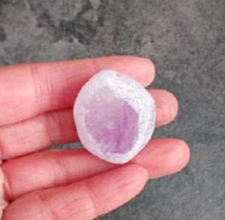 Ametyst řez – surový 38,3 g (Brazílie) (X1924)