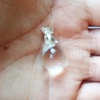 Přívěsek kapka, slza s očkem 3 x 1,4 cm (AA336)