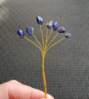 Větvička na strom štěstí lapis lazuli 16 cm (VAN29)