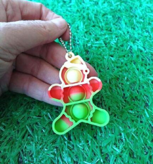 Klíčenka, přívěšek na klíče Fidget s Pop it Toys perníček zelený (D1110)