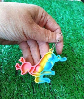 Klíčenka, přívěšek na klíče Fidget s Pop it Toys Jelen modrý (D1113)