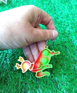 Klíčenka, přívěšek na klíče Fidget s Pop it Toys Jelen zelený (D1113)