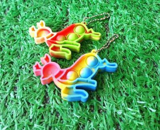 Klíčenka, přívěšek na klíče Fidget s Pop it Toys Jelen (D1113)