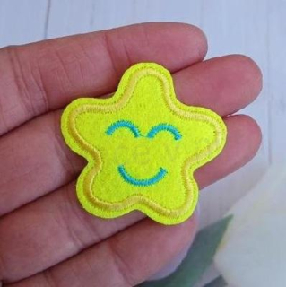 Nášivka, nažehlovačka hvězda žlutá 4,4 cm (C735)