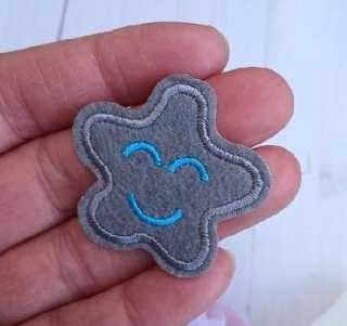 Nášivka, nažehlovačka hvězda šedá 4,4 cm (C742)