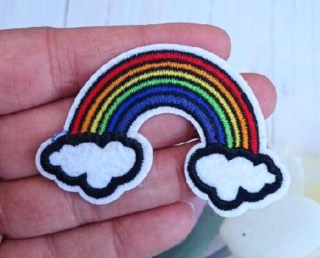 Nášivka, nažehlovačka duha a 2 mraky 6,9 cm (C750)