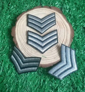 Nášivka vojenská stříbrná 6,3 x 5,3 cm (C764)