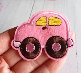 Nášivka auto, autíčko světle růžové 6,6 x 5,5 cm (C792)