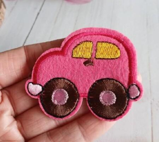 Nášivka auto, autíčko tmavě růžové 6,6 x 5,5 cm (C793)