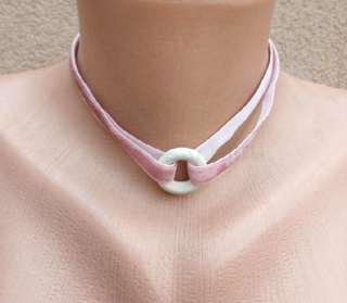 Náhrdelník choker sametový s kroužkem dlouhý růžový (BD919)