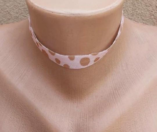 Náhrdelník choker tygrovaný pružný krátký růžový (BD932)