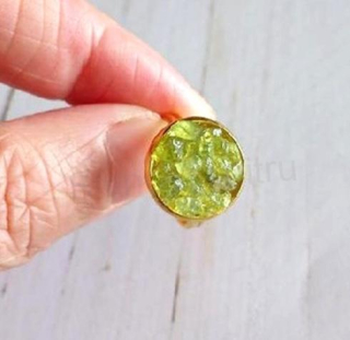 Minerální nastavitený prsten pravý olivín (X2040)