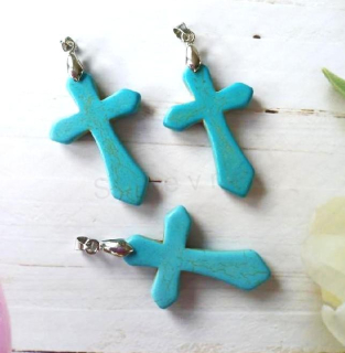 Minerální přívěsek tyrkys kříž (X2096)