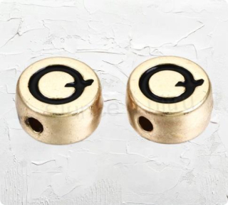 Smaltované korálky písmenko Q - 8 x 4 mm (AA376)