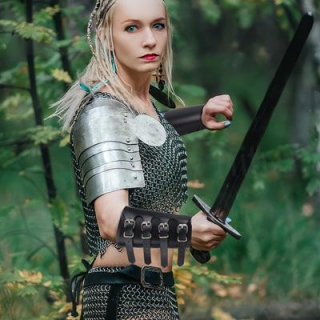 Gotický nastavitelný  kožený šňůrový náramek s železnými přezkami 2 kusy (K626)