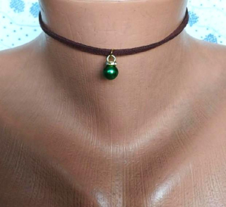 Náhrdelník choker kůže - zelená kulička s kamínky (BD971)