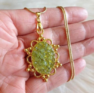 Olivínový náhrdelník na pozlaceném 18k řetízku (X2146)