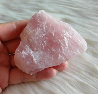 Růženin surový 220 g (Madagaskar) (X2155)