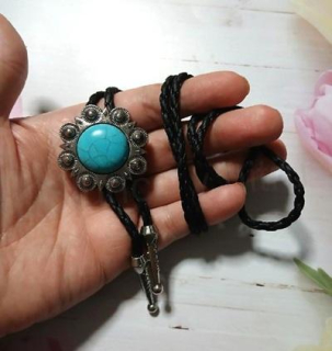 Bolo kravata s ozdobnou přezkou a tyrkysovým kamenem (BD1021)