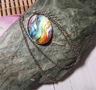 Řetízkový náhrdelník s barevným oválným přívěskem (BD1040)