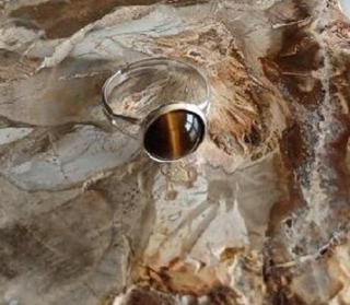 Nastavitelný prsten tygří oko, kámen 10 mm – velikost 55 (X2213)